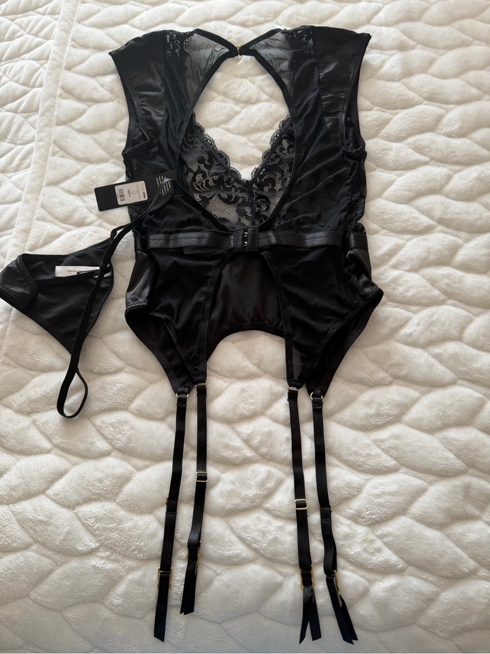 NEW! Fashion Nova Black 2-pc Lace Plunge Bodysuit with Satin Waist size small - Picture 9 of 11